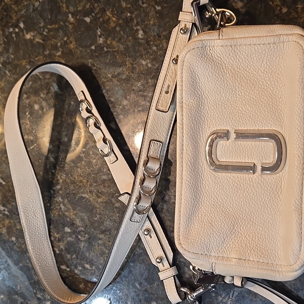 Marc Jacobs Cream/White Leather Soft Shot 21 Camera Crossbody Bag - Picture 11 of 14